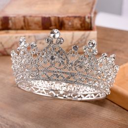 Nieuwe goedkope Hoge Kwaliteit Nieuwe Bling Luxe Kristallen Bruiloft Kroon Zilver Goud Rhinestone Prinses Queen Bridal Tiara Crown Haaraccessoires