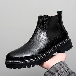 Nuevas botas Chelsea para hombre, botas clásicas de cuero Retro con patrón de cocodrilo, botines de alta calidad de talla grande 46 para hombre