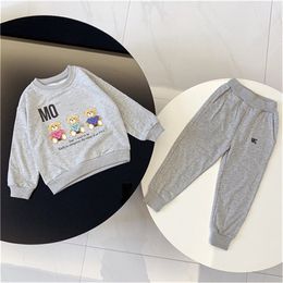 Novo designer infantil roupas esportivas jogger outono inverno quente calças com capuz de duas peças masculino e feminino clássico terno de alta qualidade tamanho 90-160cm A014