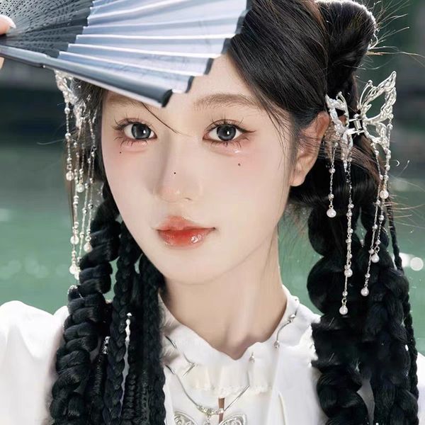 Nuevo estilo chino Butterfly Tassel Clip Clip Estilo étnico Spoon retro retro Tiburón Enrollado Clip Accesorios de peinado Delicado para mujeres