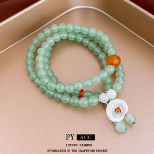 Nouvelle pierre de dongling verte de style chinois, collier polyvalent avec une sensation haut de gamme, une chaîne de clavicule, un style ancien et des bijoux élégants pour les femmes