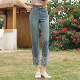 Nouveau pantalon de jambe droite de style chinois pour femmes Pantalon nostalgique avec des jambes à haute visibilité brodées jeans de jambe recadrée