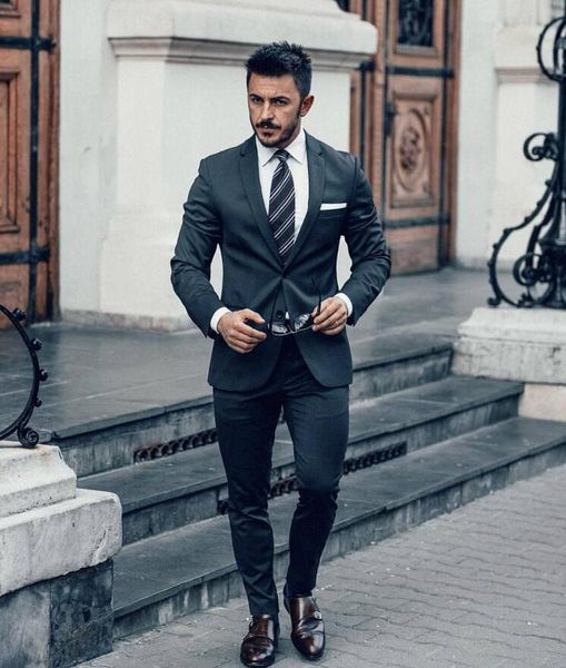 Nuevo diseño clásico Novios Esmoquin Padrinos de boda Muesca Solapa Mejor traje de hombre Boda para hombre Novio Negocios Prom Trajes formales (chaqueta + pantalones)