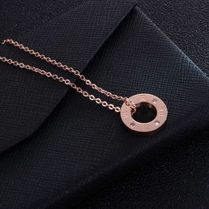 Nieuwe klassiek design kettingen rond sleutelbeenstijl met diamant rose goudmeisje cadeau met wagen originele ketting