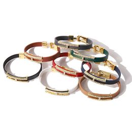 Nouveau bracelet de créateur classique pour femmes Bracelet en cuir en alliage incrusté de diamants avec logo avec logo