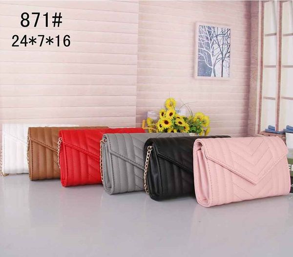 New Classic Designer Womens Clutch Purses Soirée Sacs à bandoulière en cuir Cross Body Bag Stripe Pattern Sac à main Couture Sac à dos Femmes Chaîne Tassel Messenger 871