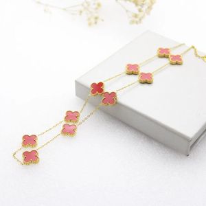 Nouveaux colliers de pendentif de mode classiques pour femmes élégants colliers de secber de trèfle 4 / quatre feuilles