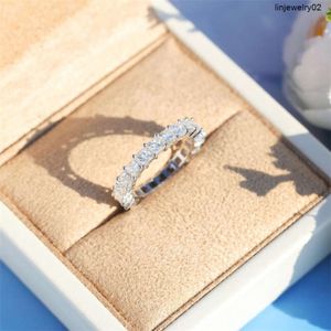 Nouveau classique Fine Jewelry Sterling Sier Full Princess Cut White Topaz CZ Diamond Gemstones Eternity Square Party Women Wedding Band Ring