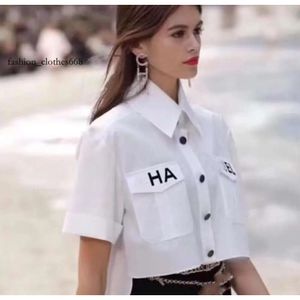 Nieuwe klassieke Frankrijk -stijl Designer Dames losse blouses korte lengte cchannel shirts mode bedrukte zomerse mode Paris witte shirts