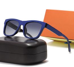 Nuevas gafas de sol clásicas de diseño retro Gafas de sol deportivas de moda Antideslumbrantes Uv400 Anteojos casuales para mujeres hombres PC Rectángulo pri2022111