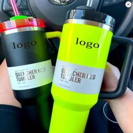 Nouvelle collection Électrique Rose 40oz Tumbler Jaune Orange Néon Vert QUENCHER H2.0 Gobelets en acier inoxydable Tasses avec poignée en silicone Couvercle Paille Hiver i0326