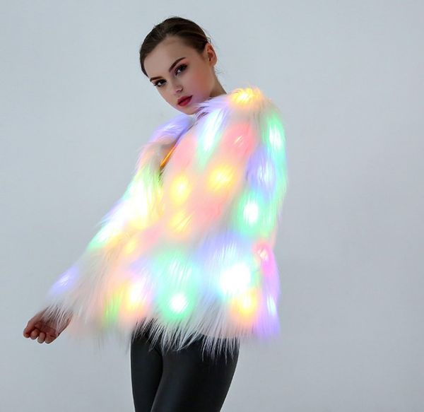 Nouvelle couleur LED lumineux manteau en fausse fourrure Lady Bar Dance Show Discothèque Vêtements DJ Costumes Noël Halloween Party Cospaly Femme veste GFIT