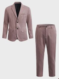 Nouvelle couleur Pinstripe Mens Tuxedos Revers cranté Costumes de fête Groom Wear 2 Pièces Veste et Pantalon