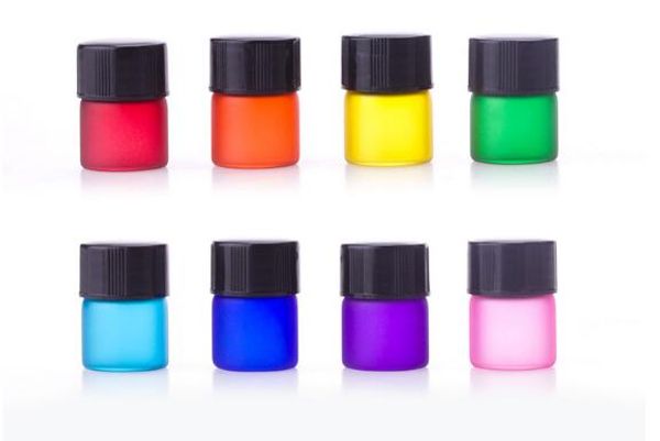 Nuevo colorido 500 unids/lote 1ML 1/4 Dram Mini botella de vidrio de Perfume esmerilado, vial de muestra de 1CC, pequeña botella de aceite esencial por envío gratuito con DHL