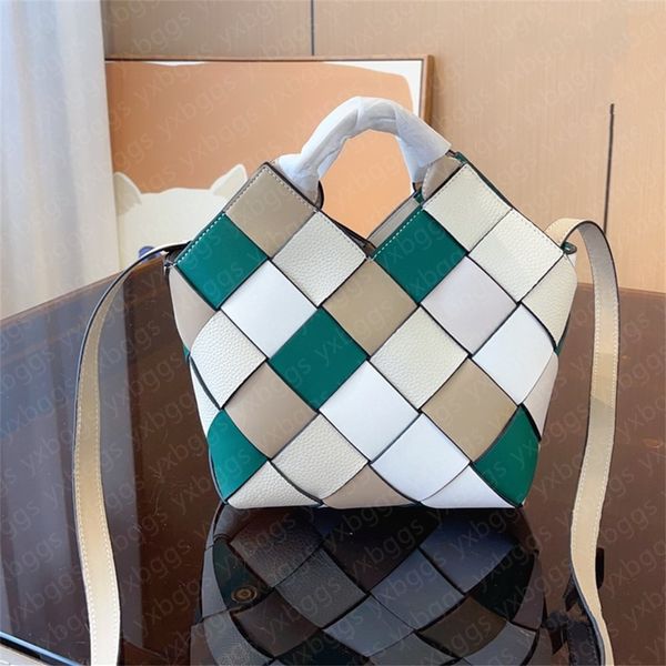 Nouveau coloré luxe femmes sac tissé panier de légumes sacs de haute qualité en cuir mode sac à main Shopping sacs à bandoulière couleur assortie paille style rétro sac à main