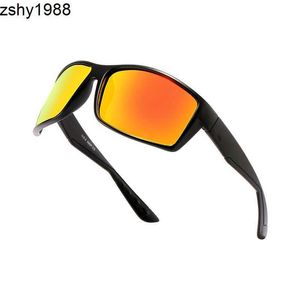 Nouvelles lunettes de sport colorées