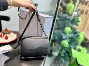 Nouveau sac de designer compact sac de téléphone portable mini sac à bandoulière simple épaule petit sac carré simple et polyvalent ins petit sac