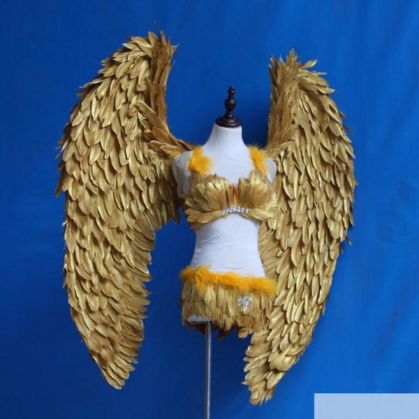 Nuevas alas de ángel de plumas blancas y doradas hechas a mano para espectáculos de moda, accesorios de tiro para bodas, disfraz de juego de Cosplay