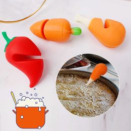 Nouveau lève-couvercle Anti-déversement créatif pour Pot à soupe Silicone résistant à la chaleur Anti-débordement Pot Clip support accessoires de cuisine durables