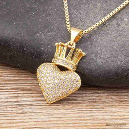 Nuevo diseño creativo corazón corona colgante hecho a mano circón mujeres encanto collar ornamento novedad regalos fiesta joyería