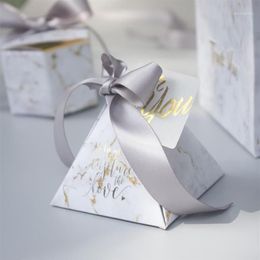 Nieuwe Creatieve Grijze Marmeren Piramide Snoep Box Gift Bag voor Party Baby Douche Papier Dozen Pakket Bruiloft Gunsten bedankt Gift Box1284x