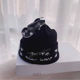 New Cross Flower Designer Caps Chromees Hearts Beanie Chapeaux Designers Hommes Femmes Laine Tricoté Chapeau Casual Chaud Élastique Ajusté Ch G2u0vp