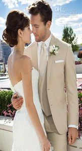 Nieuwe op maat gemaakte twee knoppen Beige Bruidy Tuxedos Notch Rapel Man Groomsmen Suits Wedding Suits Bridegroom JacketPantsVestT3928493