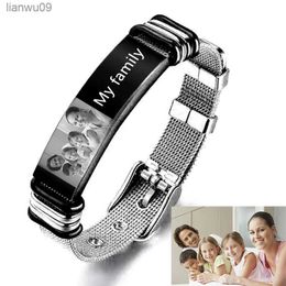 Il nuovo braccialetto fotografico personalizzato in acciaio al titanio con materiale antiruggine può essere personalizzato con foto di amici di famiglia L230704
