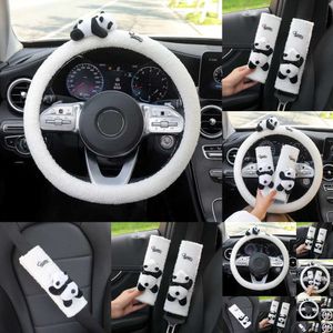 Nieuwe schattige cartoon Panda Doll Plush Universal Steering Wheel Auto veiligheidsgordel Cover Imiteer Lamb Wool Winterauto -accessoires
