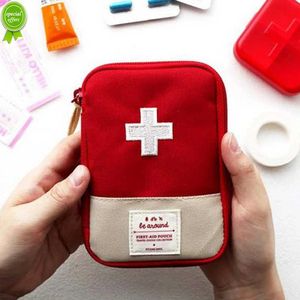 New Cute Mini Portable Medicine Bag First Aid Kit Medical Emergency Kits Organizer Outdoor Household Medicine Pill Storage Bags