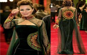 Nieuwe donkergroene beroemdheid jurken schede buitenlandse fluweel kralen borduurwerk avondjurken met hoge nek tule kralen illusie lon9183745