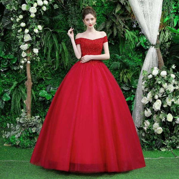 Nuevo vestido de fiesta rojo oscuro Vestidos de novia góticos Fuera del hombro Hasta el suelo Rebordear Top Corsé Volver Vestidos de novia brillantes no blancos con rojo