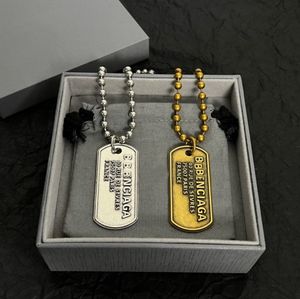 Nieuw Design B-Letter dog tags Ketting oorbel Eenvoudige Mode Koper Plating Vintage Gouden Designer Sieraden Set BB1021