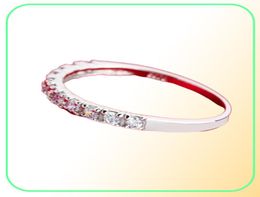 Nouvelle bague de conception anneaux de mariage Femmes 925 Bijoux de bague en diamant simulé en argent sterling6930619
