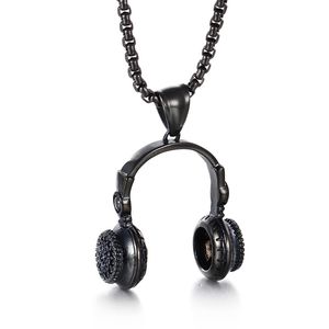 Nouveau Design de couleur noire en acier inoxydable, casque classique 3D, pendentif Cool pour hommes avec collier chaîne Rolo de 3mm x 24 pouces