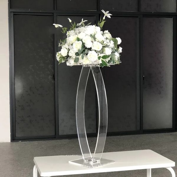 Nuevo diseño, soporte de flores de cristal transparente, suministros de decoración de boda de lujo, soporte de flores para centro de mesa alto