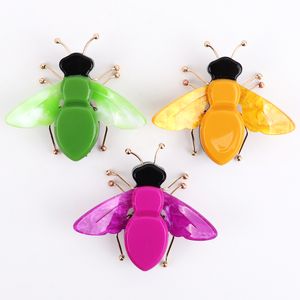 Nouveau Design mignon abeille acrylique broches pour femmes coloré insecte broche broches revers Badge robe de soirée ornement mode bijoux cadeau