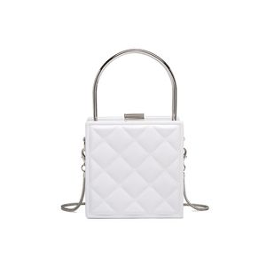 Nouveau design sacs à sacs mignons jeunes sacs à main populaires pour femmes à la mode petits sacs à main pour filles