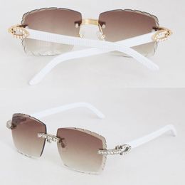 Nouveau Design Diamant Lunettes De Soleil White Plank Rimless 8200758 Womans Designer Golden 18K Lunettes Diamond Cut Lens Luxury Big Stones Hommes et Femmes Lunettes Carrées