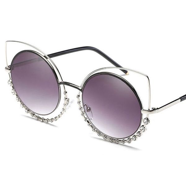 Nouveau design de mode sexy yeux de chat lunettes de soleil femmes lentilles rondes revêtement réfléchissant miroir diamant décoration lunettes femelle nuances UV400