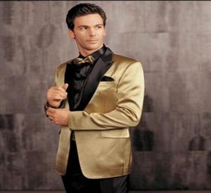 Nouveau design Handsome Gold Groom Tuxedos Man Blazer Business Suits de mariée Robes Prom Clothing JacketPantstiegirdLeno5013114561