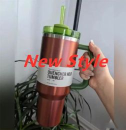 Nieuw ontwerp Quencher H2.0 Tumblers Tie Dye 40oz mokken met handvat Geïsoleerde Tumblers Deksel Stro Roestvrij staal Koffie Termos Wisteria Cup Amerikaanse voorraad DHL