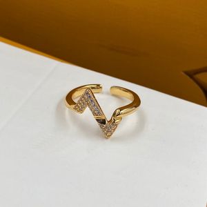Nuevo diseño brillante letra de la suerte Volt anillo al revés oro blanco y diamantes joyería de diseño R0037