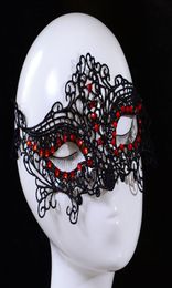 Nieuw ontwerp Women Lace Face Eye Mask Masquerade Ball Red Crystal Halloween Party7412389