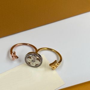 Nieuw ontwerp Damesringen Sets Shiny Lucky Flower Idylle Blossom Plaveid 3 In 1 Ring Golds and Diamonds Designer sieraden R003HH1