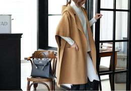 Nouveau design Womens Plus taille grande taille 5xl Hooded demi-manches en laine Palazzo Médium long manteau poncho manteau cape casacos