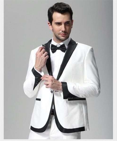 New Designe One Button White Groom Tuxedos Best Groomsmen Men Trajes formales Business Prom Suit Personalizar (chaqueta + pantalones + pajarita) NO; 60