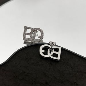 Nieuw ontworpen dames oorbellen studs oor manchet G D Letters hangers 18K vergulde anti-allergie vrouwen volledige diamanten oren clip ontwerper sieraden DE01