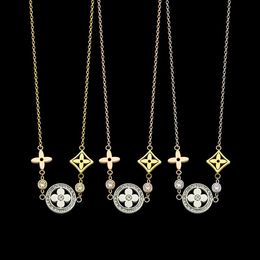 Nouveau conçu bijoux en acier titane V lettre quatre feuilles fleur avec diamants collier couleur secondaire bracelet créateur de mode bijoux LVN01w88