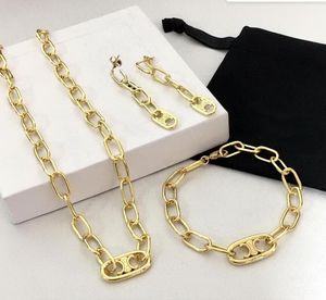 Nieuw ontworpen Triomphe Paris Hanger ketting armband oorbel Messing vergulde vrouwen Designer Sieraden Sets XXCE04